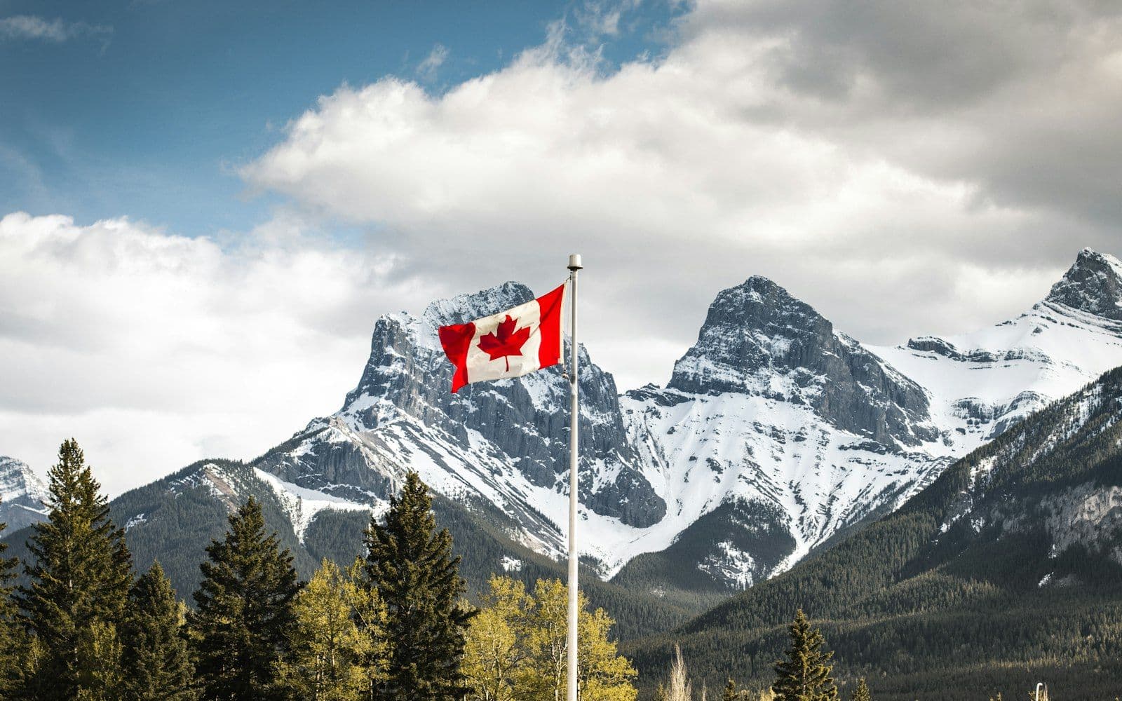 Canada Immigration Update: Low-Wage LMIA Processing Pause Expands to 30 Cities (October 2026)